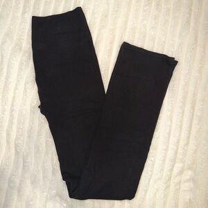 Fabletics Black Basic Leggings - Classic Stretch